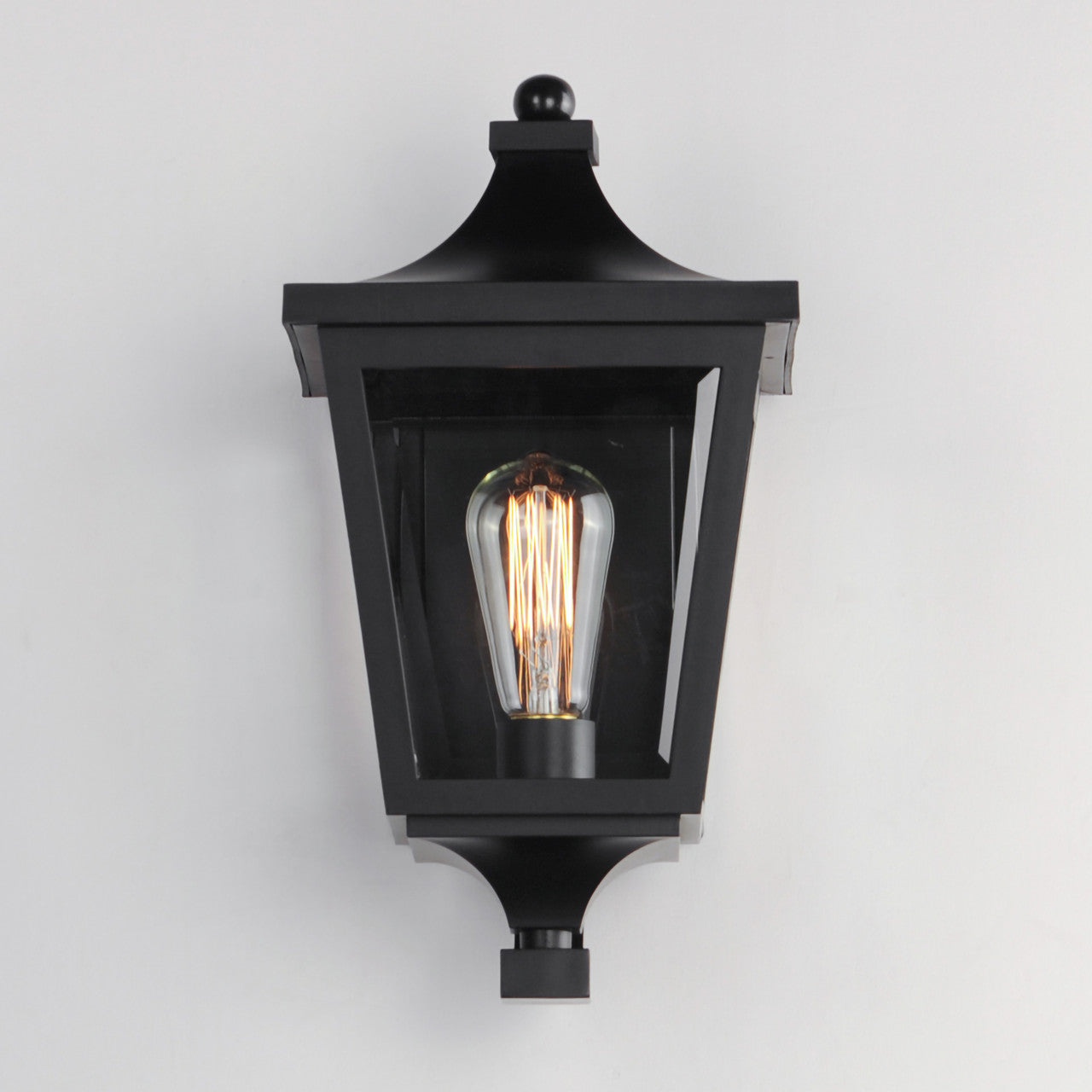 Maxim Sutton Place VX 1-Light Outdoor Sconce in Black 40232CLBK