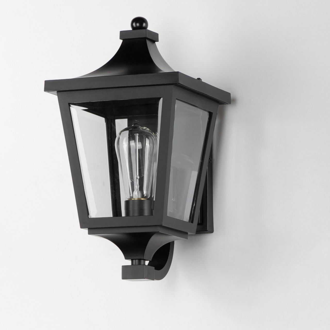 Maxim Sutton Place VX 1-Light Outdoor Sconce in Black 40232CLBK