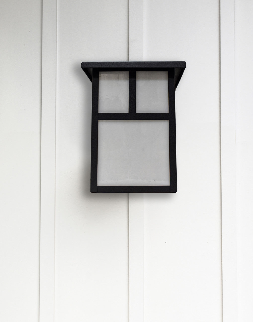 Maxim Coldwater 1-Light Outdoor Wall Lantern in Black 4050WTBK