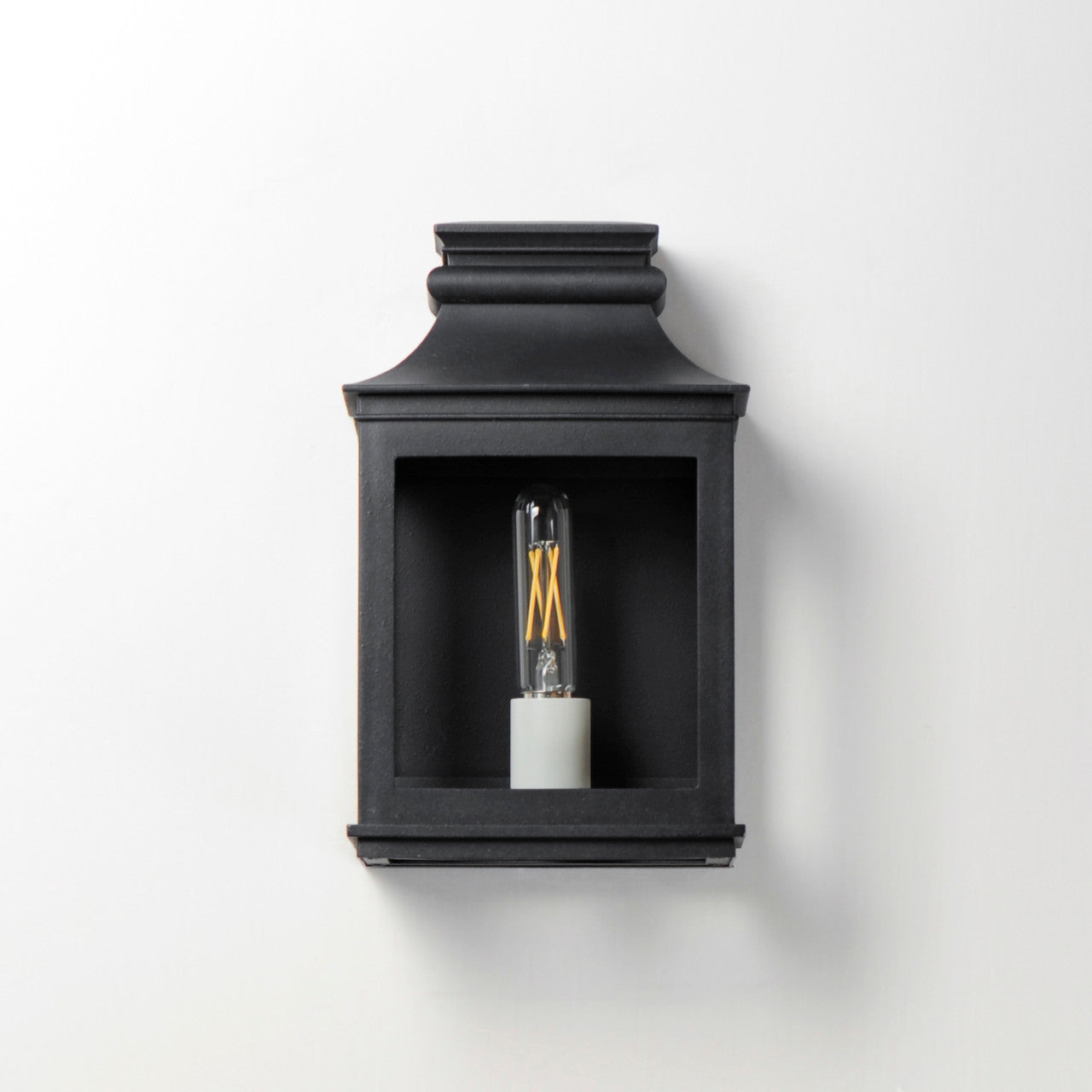 Maxim Savannah VX Small Outdoor Sconce in Black Oxide 40912CLBO