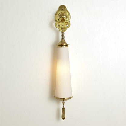 Global Views Quatrefoil Sconce in Brass in HW RT9.90004-HW