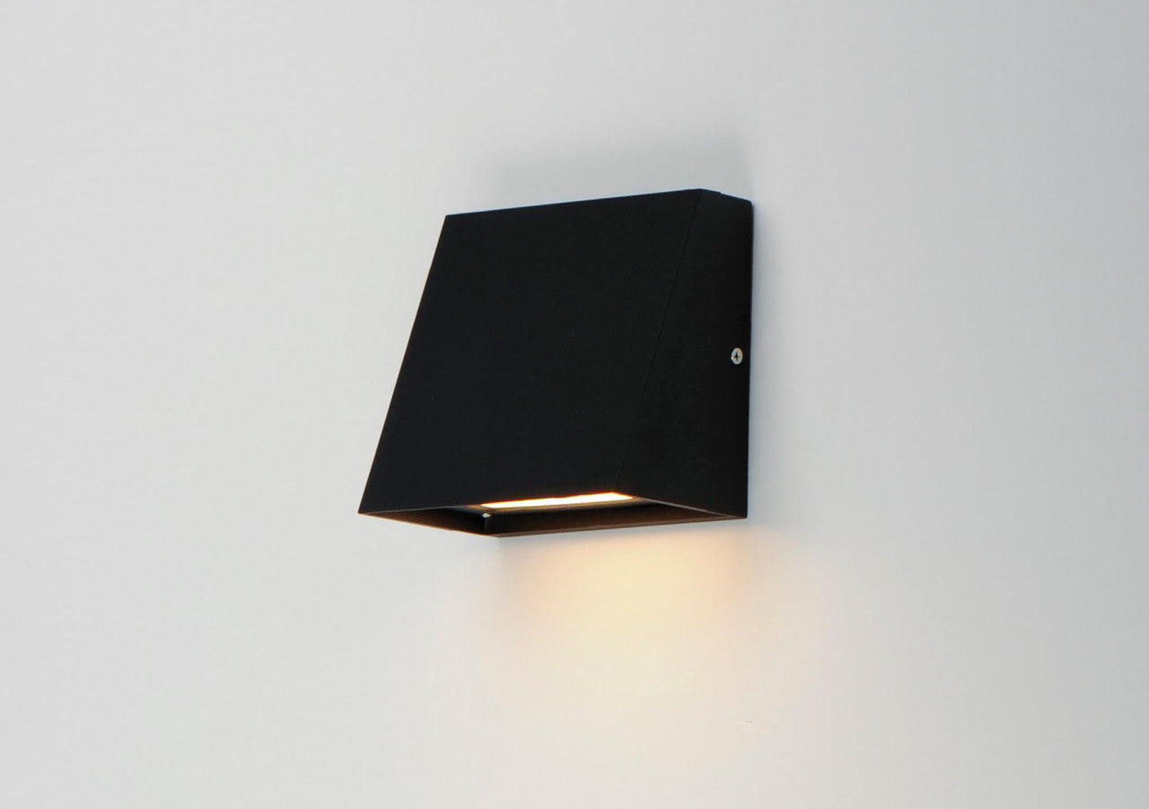 Maxim Pathfinder LED Outdoor Wall Sconce in Black 52120BK