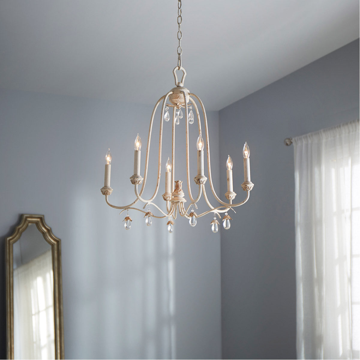 Quorum Venice Chandelier in Persian White 6144-6-70