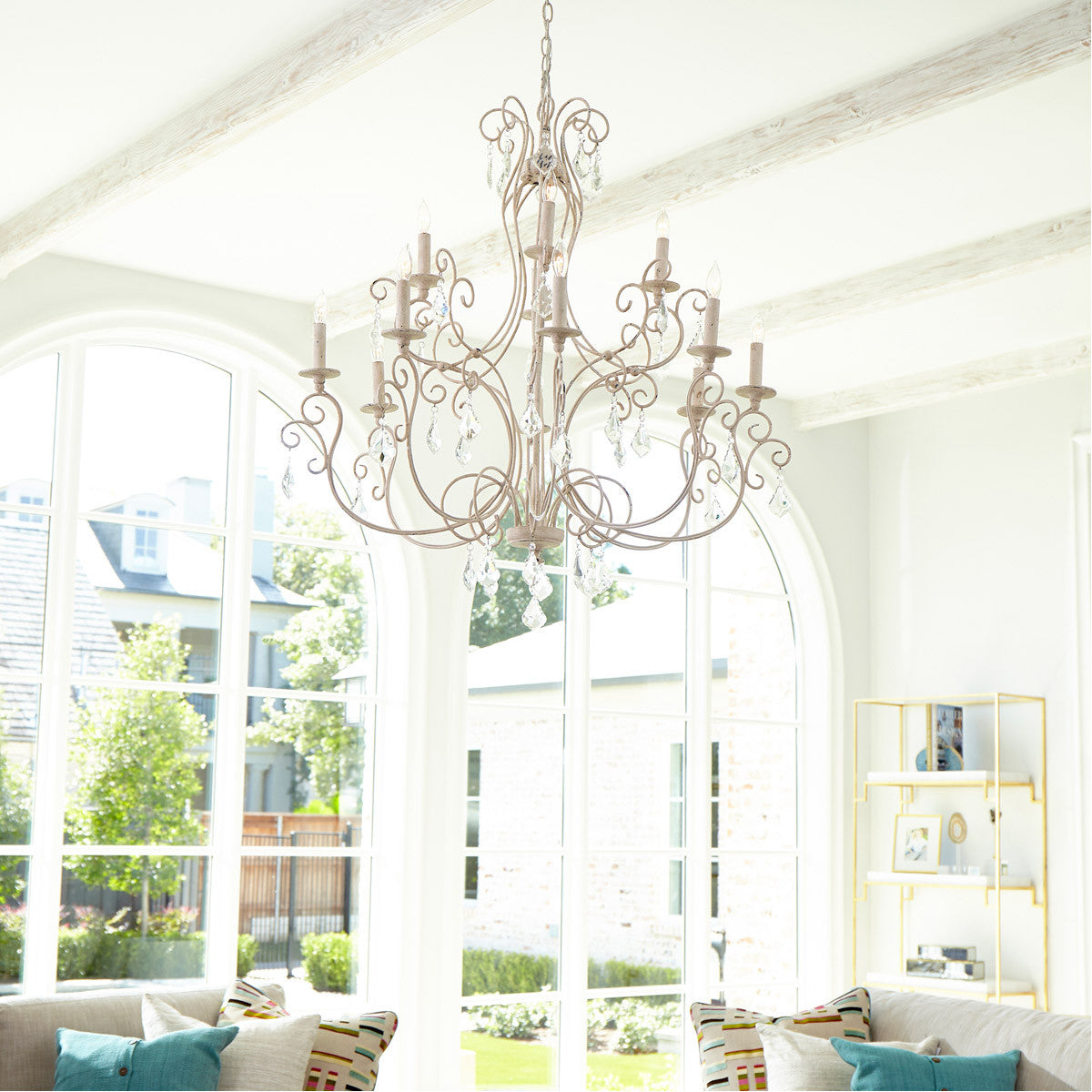 Quorum Ariel Chandelier in Persian White 6205-12-70