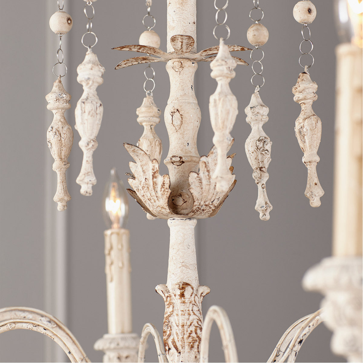 Quorum Salento Chandelier in Persian White 6206-6-70