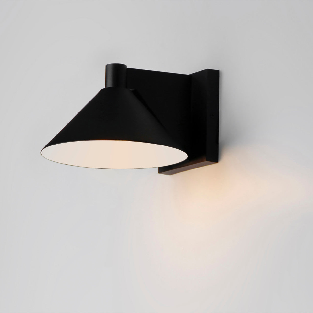 Maxim Conoid Medium LED Outdoor Wall Sconce in Black 86141BK