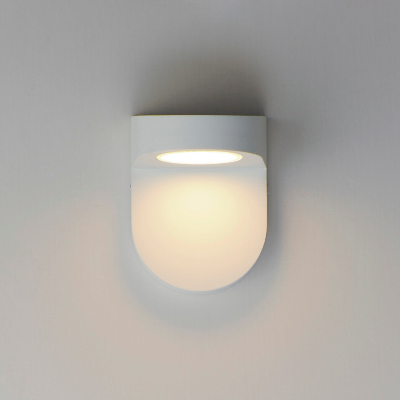 Maxim Ledge LED Outdoor Wall Sconce in White 86198WT