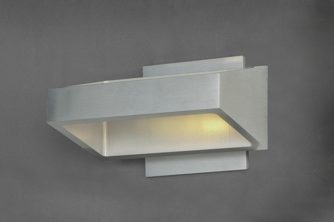 ET2 Contemporary Lighting Alumilux: Titan LED Outdoor Wall Sconce in Satin Aluminum E41302-SA