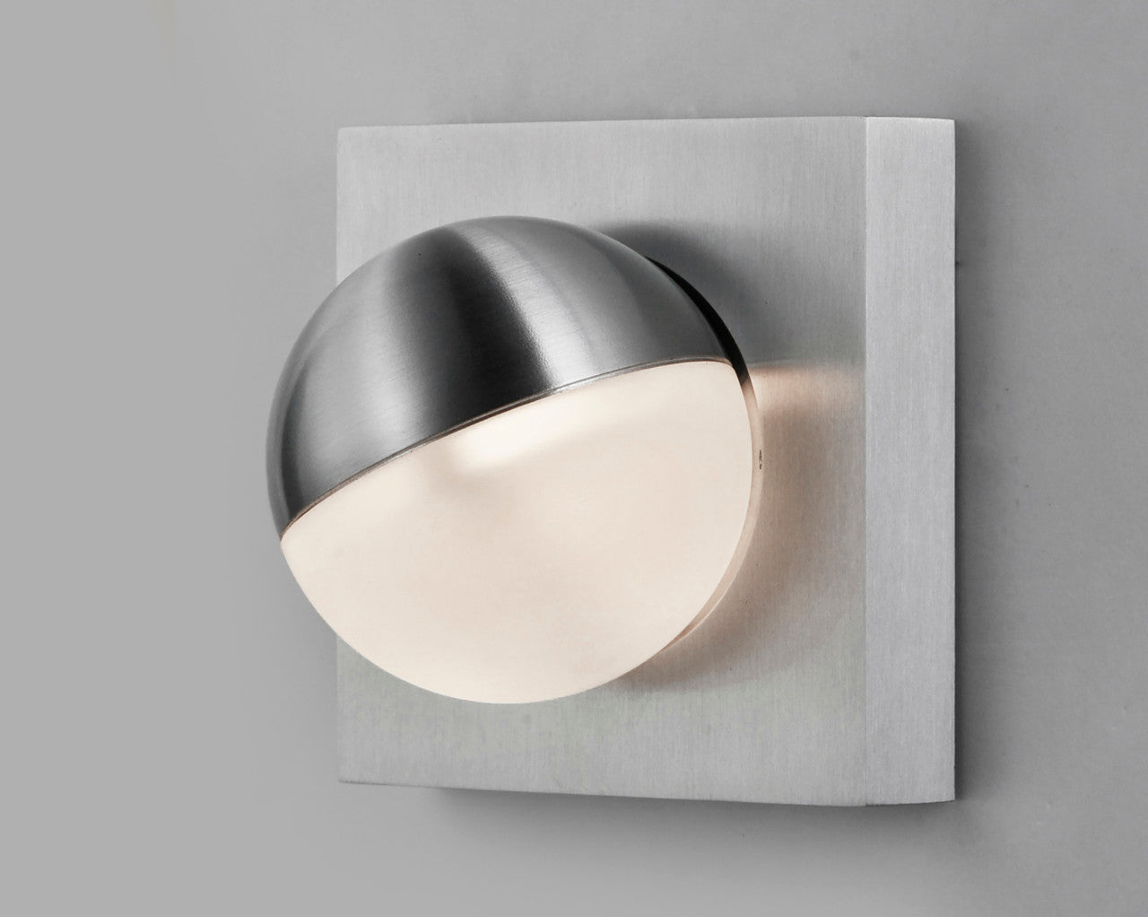 ET2 Contemporary Lighting Alumilux: Majik LED Wall Sconce in Satin Aluminum E41326-SA