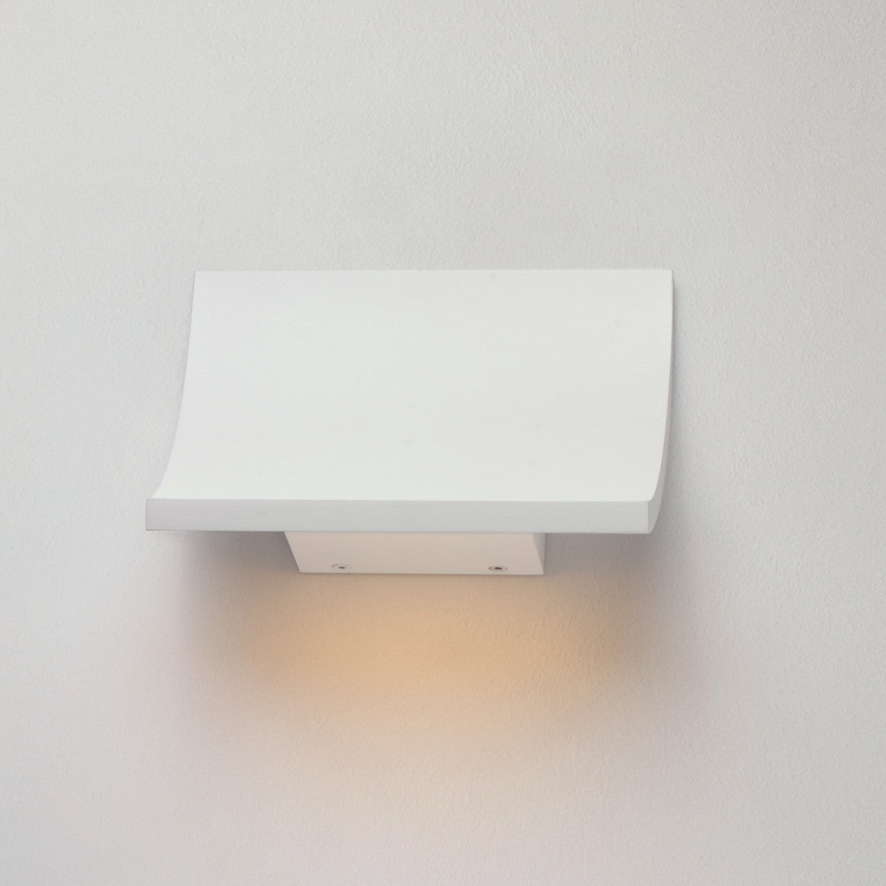 ET2 Contemporary Lighting Alumilux: Diverge LED Outdoor Wall Sconce in White E41485-WT