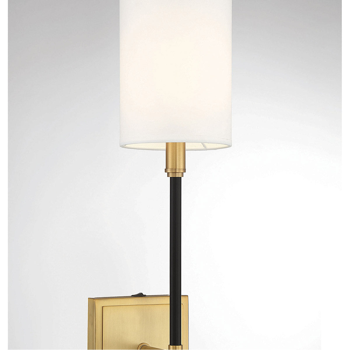 Meridian Lite Trends 1-Light Wall Sconce in Black with Natural Brass Accents M90069BNB