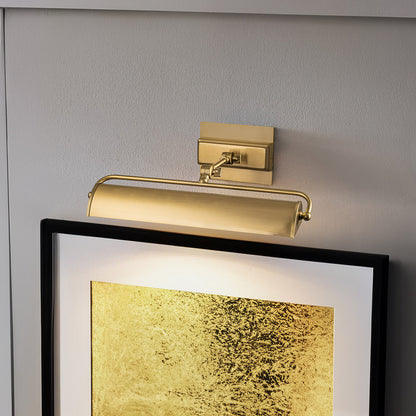 Lucas McKearn The Winchfield Medium Picture Light in Aged Brass in Aged Brass WINCHFIELD-PLM-AB