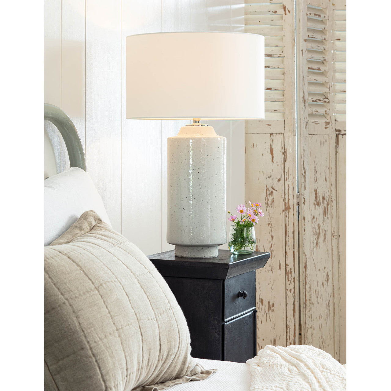 Regina Andrew Southern Living Markus Ceramic Table Lamp by Regina Andrew 13-1375